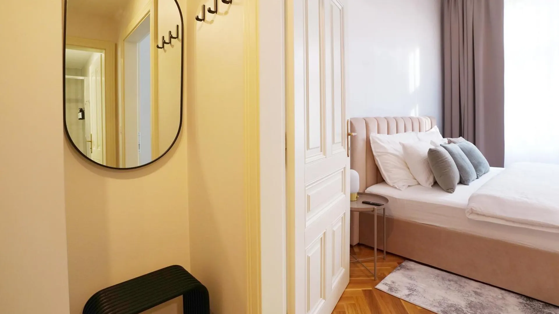 Luxemi Apartments I City Center Premium Studio Πράγα