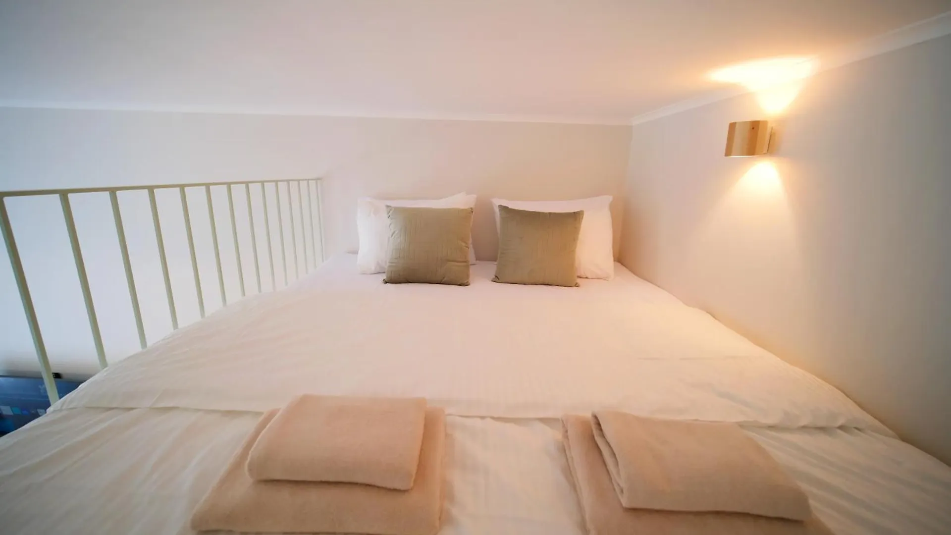Luxemi Apartments I City Center Premium Studio 프라하