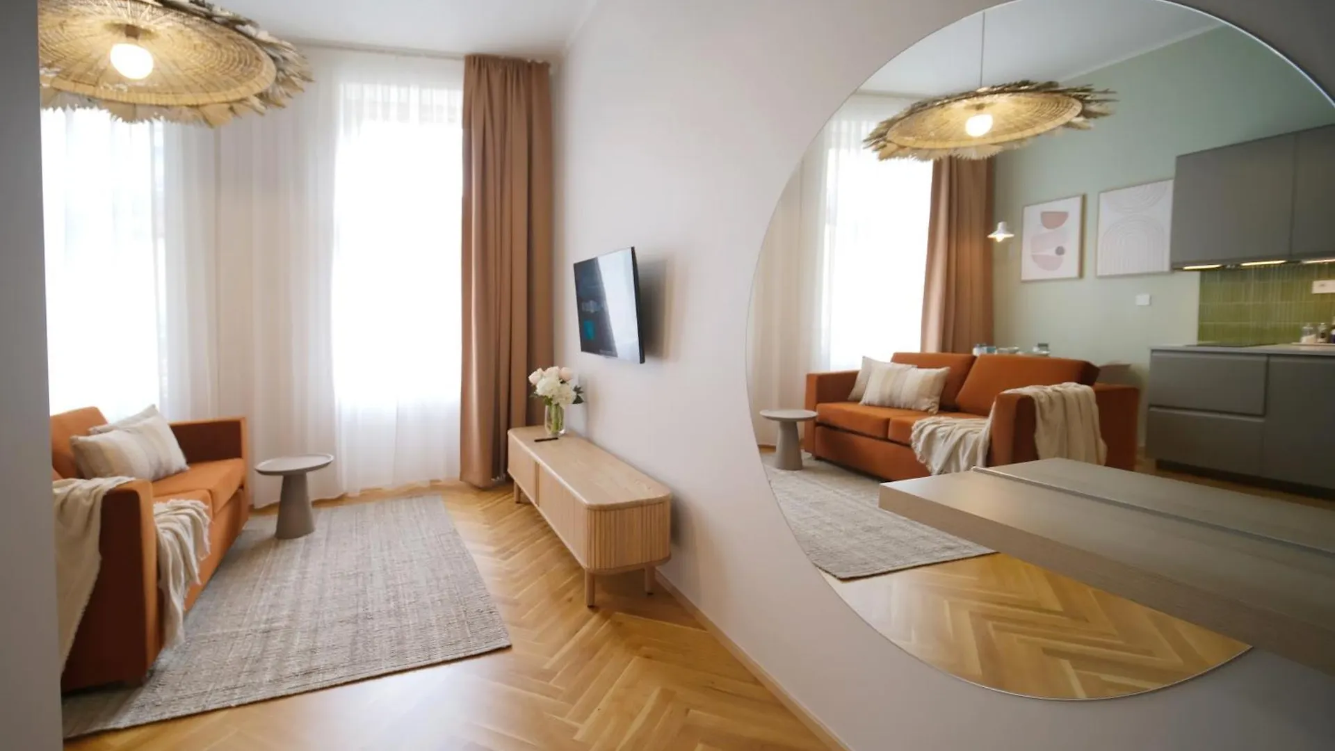 Luxemi Apartments I City Center Premium Studio 프라하