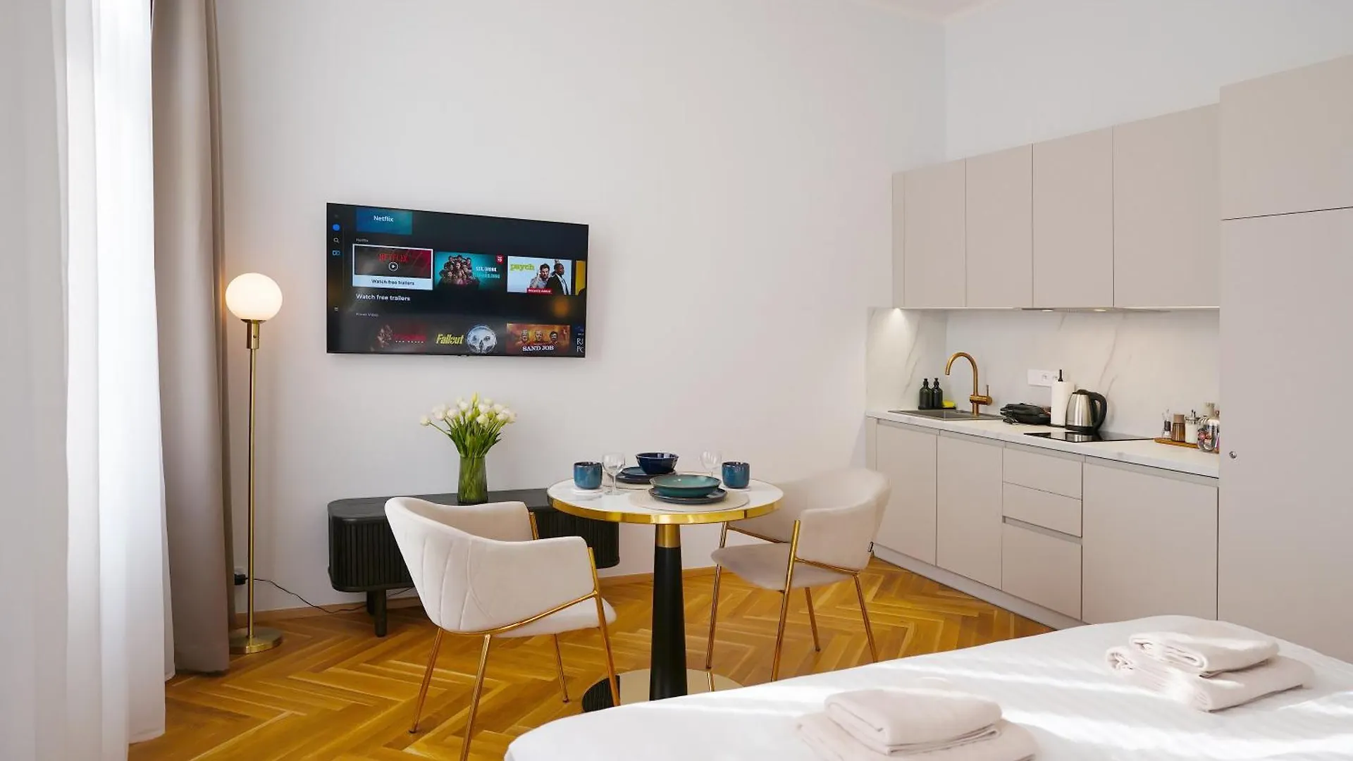 Luxemi Apartments I City Center Premium Studio 프라하